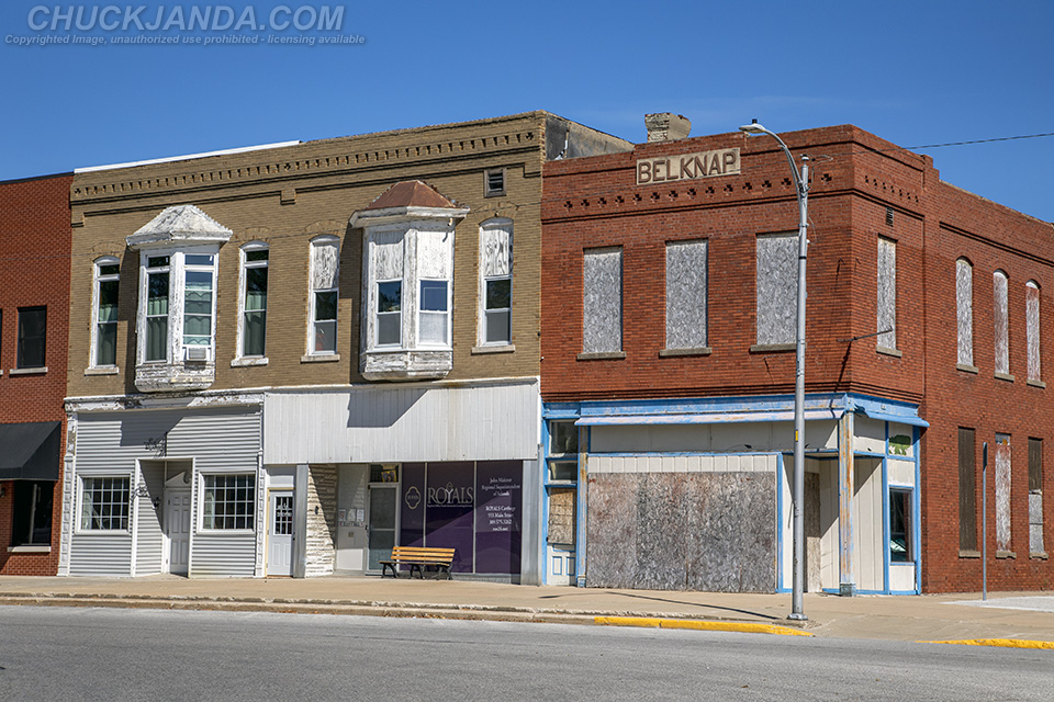 Forgottonia Illinois Corner North Side Square
