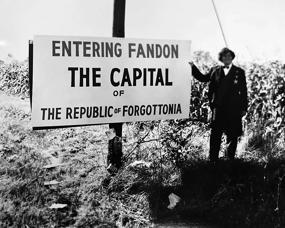 Forgottonia Entering Fandon The Capital
